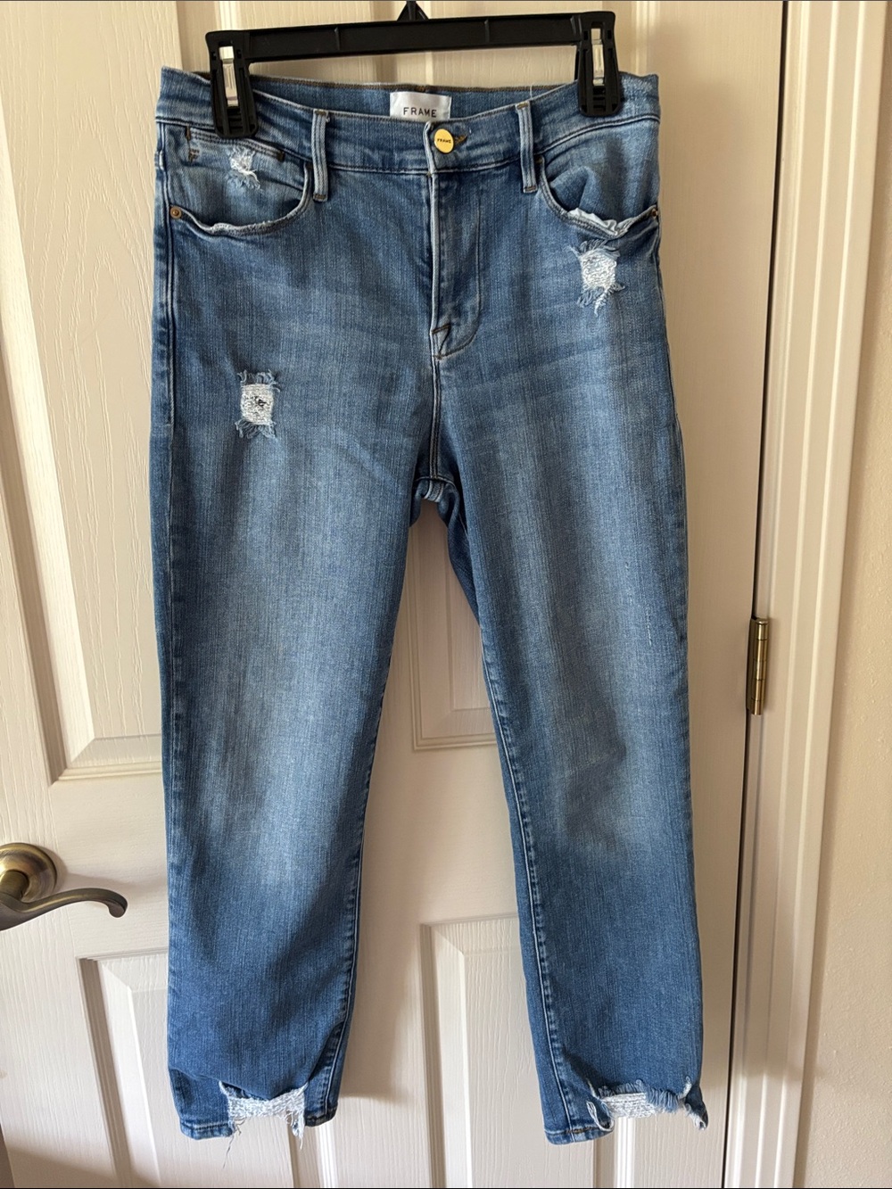 Frame Denim  Le High Slim Straight leg women’s Jeans in Blue Wash